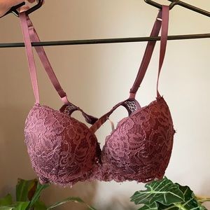 LAURA ASHLEY LACE PUSH-UP BRA